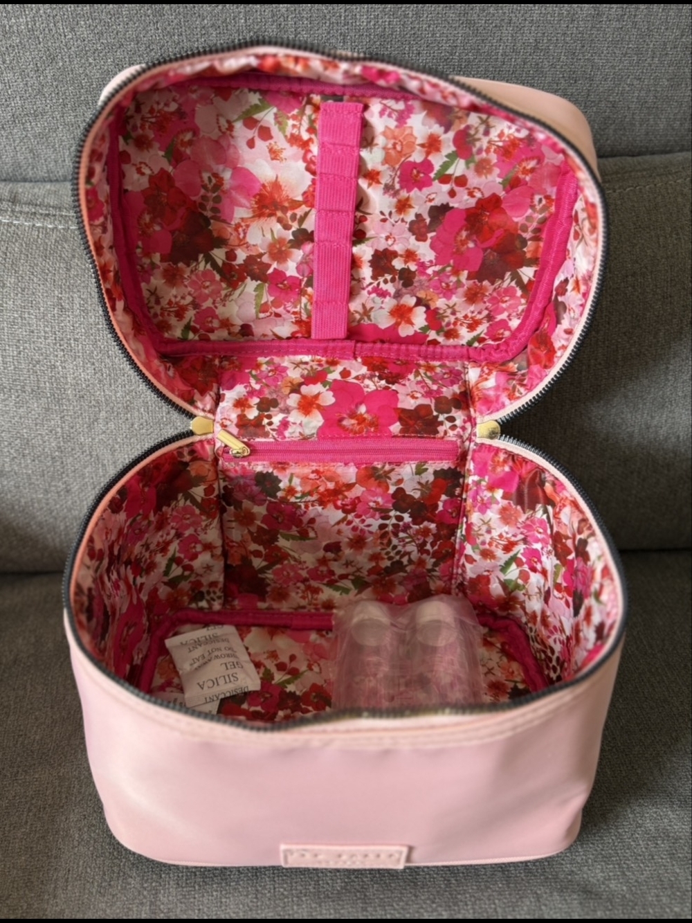 Ted Baker Light Pink Structured Cosmetic Case with Top Handle - Picture 3 of 3